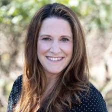 Edwina Walters's Instagram, Twitter & Facebook