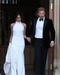 Body language experts compare meghan and harry's wedding to kate and will's. Inside Meghan Markle Prince Harry S Royal Wedding Reception