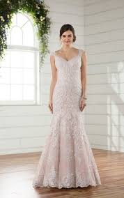 We did not find results for: Brautkleider Godet Brautkleid Mit Silberner Spitze Essense Of Australia