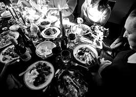 Thanksgiving is traditionally a day for friends and families to get together for a special meal. What Time Is Thanksgiving Dinner How About 8