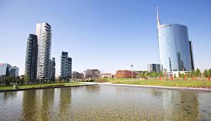 Quest'anno terribilmente uggioso, anche troppo, regala comunque una città molto verdeggiante, ma soprattutto fiorita. A Green Heart In Milano The Biblioteca Degli Alberi Wow Ways Of Working Webmagazine