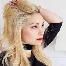 La #blogger Veronica Caputo Leone di JeVeronique's Blog la scorsa settimana  ha provato il trattamento di extension ciglia da uno dei nostri partner  Compagnia della Bellezza Deborah&Manuela. Il risultato? Uno sguardo  impeccabile