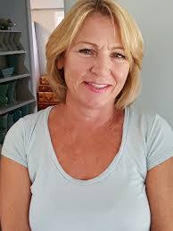 Donna Moran's Instagram, Twitter & Facebook