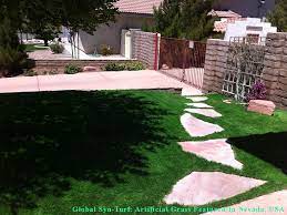 Global Syn Turf Artificial Grass In Las Vegas Nevada Visit Us On The Web At Http Www Global Small Front Yard Landscaping Front Yard Landscaping Front Yard
