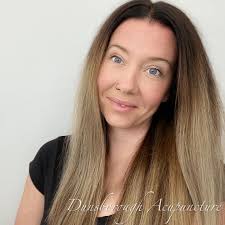 🌞 Meet Miranda 🌞 Hi there 👋 For those of you who don't know me my name  is Miranda and I am the director and principle practitioner of Dunsborough  Acupuncture. I have