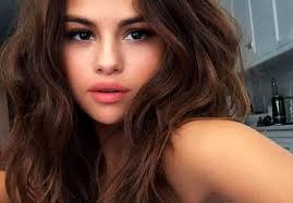 See more of selena gomez on facebook. Selena Gomez Biography Age Instagram Justin Bieber Songs And Net Worth Unilad