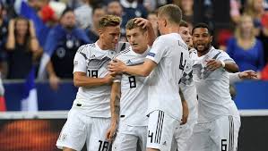 Gegen lettland ist bundestrainer joachim löw auf der suche nach der ersten elf für die auftaktpartie. Deutschland Gegen Russland Live Im Tv Live Stream Ticker