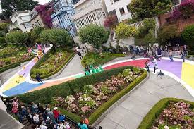 Snake alley (burlington, iowa), a sinuous street in iowa, us. Life Size Candy Land On The World S Crookedest Street Handmade Charlotte