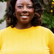 Tonia Hill's Instagram, Twitter & Facebook