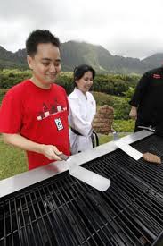 Place the patties in the skillet and cook them about 5 minutes on the first side. Burger Genius Back For Second Round Honolulu Star Advertiser