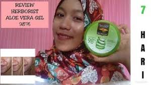 Fyi, kandungan gel aloe vera ini lebih tinggi kalau kita bandingkan dengan produk serupa keluaran n*ture republic (92%). Review Herborist Aloe Vera Untuk Bruntusan Jerawat Komedo Dll Review Herborist Jujur Youtube