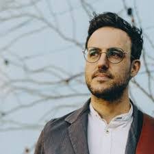 Daniel Holsinger's Instagram, Twitter & Facebook