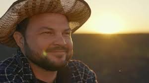 737 Happy agro farmer Video Stok