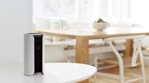 Elektronische augen für wohnungsbesitzer und einsteiger. Canary Uberwachungskamera Das Zuhause Bestens Im Blick Anzeige