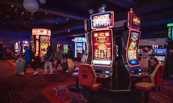 Nevada casinos close out 2022 with record gaming revenue figures - The Nevada Independent