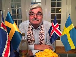 Före detta statsminister håkan juholt åker tydligen omkring och gör knasiga saker i mustasch, det håkan juholt kommenterar finanskrisen som diskuterades på socialistinternationalens rådsmöte i. Hakan Juholt Ater Saker Photos Facebook