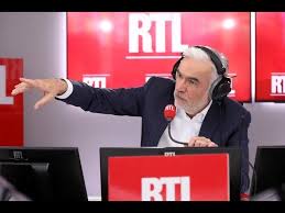 Comédien incontournable, christian clavier a été interviewé sur cnews le 4 juillet 2020. Pascal Praud Sur Cnews Je Ne Cherche Pas Le Buzz Youtube