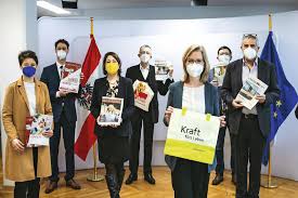 Bis zu einer entscheidung arbeite die ministerin jedenfalls von zu hause und nehme keine termine wahr, erklärte ihr sprecher. Gewessler Wir Brauchen Im Klimaschutz Auch Die Kirchen An Bord