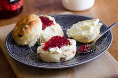The enduring popularity of the traditional here are a few of the ways that the country (and our office) divides itself: Mary Berry Reignites Debate On How To Pronounce Scone The Independent The Independent