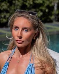 Just like Andrew Tate, her gimmick is to promote misogynistic and  disgusting views