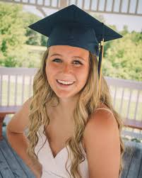 NOW BOOKING CLASS OF 2021 SENIOR PHOTOS!!! • • • • • • • • • • • tags  •#portraitphotography #portraitmf #portrait #canon #canoncamera  #seniorpictures #seniorportraits #seniorpics #senior #model #beauty #camera  #portrait_mf #