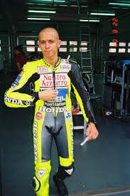 Pin Di Mariachi Su Vr46 Nel 2020 Valentino Rossi Valentino Foto