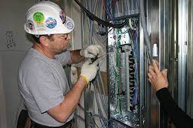 You may also choose to become an electrical contractor in texas. What Is A Journeyman Electrician And How To Become One Electrician Apprentice Hq