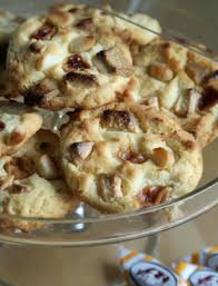 Bake approximately 18 minutes or until lightly browned. Everything But The Kitchen Sink Cookies Grundrezept Kekse