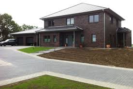 Kontaktieren sie bitte vitanas sozialpsychiatrisches centrum koog haus mit folgenden informationen: Einfamilienhaus Mit Garage Und Lagerhalle Brunsbuttel Architekturburo Kayen Witthohn