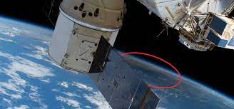 Последние твиты от spacex dragon (@spacexdragon). Spacex S Dragon Spacecraft Photobombed In Orbit By Solar Eclipse