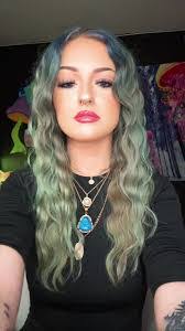 Shannon Jessup's Instagram, Twitter & Facebook