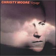 Ride on: Moore, Christy: Amazon.fr: CD et Vinyles}
