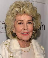 9 июня 1926, кенсетт, арканзас, сша) — американская актриса, певица и модель. Georgia Holt Alchetron The Free Social Encyclopedia