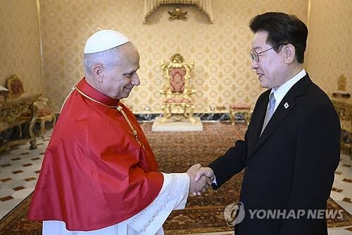 Lee invita al papa León XIV a visitar Corea del Sur con ocasión de la  Jornada Mundial de la Juventud 2027 | AGENCIA DE NOTICIAS YONHAP