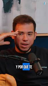 Chris Agront comparte su experiencia más oscura con pensamientos suicidas,  resultado de la presión inmensa durante su escándalo fiscal. 🌑, 🎥 En  nuestra entrevista completa, Chris revela cómo el apoyo ...