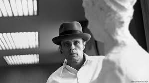 Take, for example, joseph beuys' badewanne 2, part of a travelling exhibition owned by the von der heydt museum in wuppertal, which was on loan to schloss morsbroich in 1973. 100 Jahre Beuys Was Vom Mythos Bleibt Kultur 21 Das Kulturmagazin Dw 06 05 2021