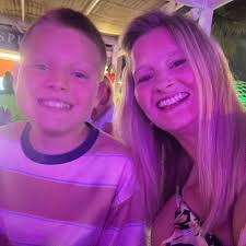 Has anyone got this AEG free dishwasher to the kitchen deal? How is the  drying? Is the dishwasher any good? I am hesitating between using it or  keeping my old one instead.