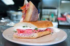 Featuring a very traditional french fare, the café des artisites is a refined yet casual. Cafe Des Artistes Jupiter Menu Preise Restaurant Bewertungen Tripadvisor