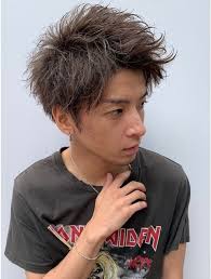 短髪ツイストパーマジェットモヒカンワイルドアップバング l038723287 ファミーユ famille のヘアカタログ ホットペッパービューティー メンズ ヘアスタイル ツイストパーマ メンズヘアカット