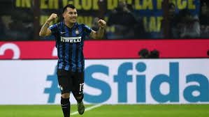 Gary medel linked with move to reds. Gds Gary Medel Closing In On Besiktas Move