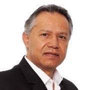 Arturo Escoto's Instagram, Twitter & Facebook