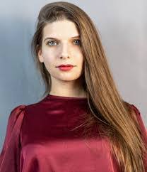 Amanda Haugh's Instagram, Twitter & Facebook