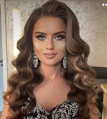 Hairstylists available Saturday June 4th 6-10 am?