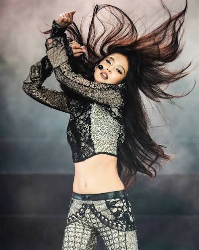 🫦 Khoảnh khắc mái tóc nhảy múa xuất thần của Jennie: Xứng đáng đóng khung  treo tường