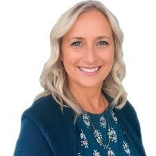 Stefanie Johnson's Instagram, Twitter & Facebook