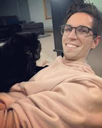 Reunited 😻 I'm so happy to be back with my girls: Lila, Meghan, and Sasha!  I'm back in Minnesota, and it's time to adjust to post-BB life! It's been a  whirlwind, and