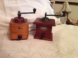 epingle sur objets du temps passe