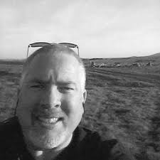 Kevin Arterburn's Instagram, Twitter & Facebook