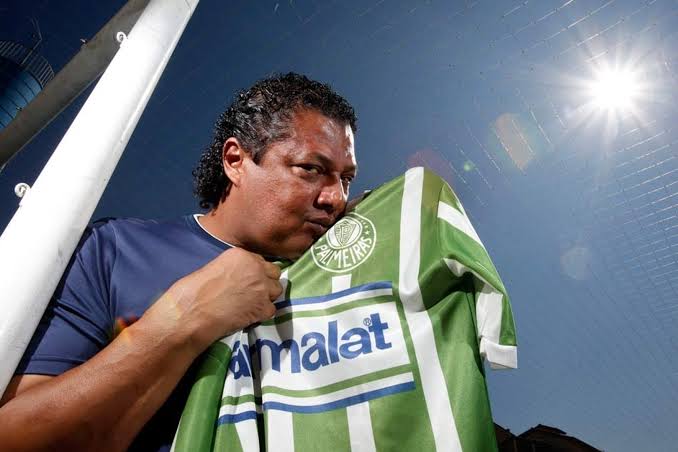 Luto : Morreu Tonhão um dos maiores zagueiros da história do Palmeiras