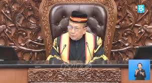 Tan sri muhyiddin membentangkan kronologi insiden rusuhan di kuil sri maha mariamman. Tan Sri Rais Yatim Dilantik Sebagai Speaker Dewan Negara